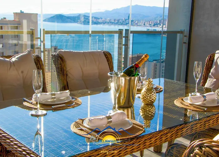 Seaview Deluxe Apartment *