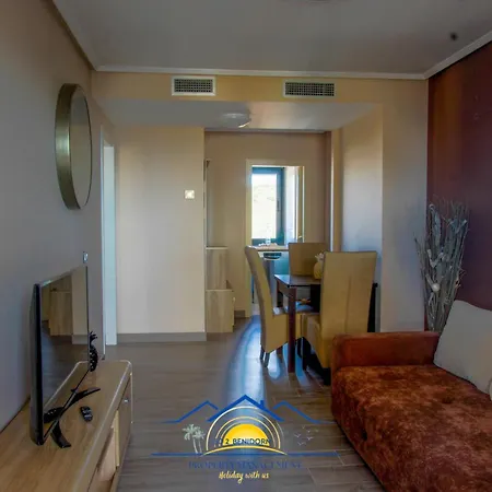 Bea's Seaview Deluxe * ベニドルム